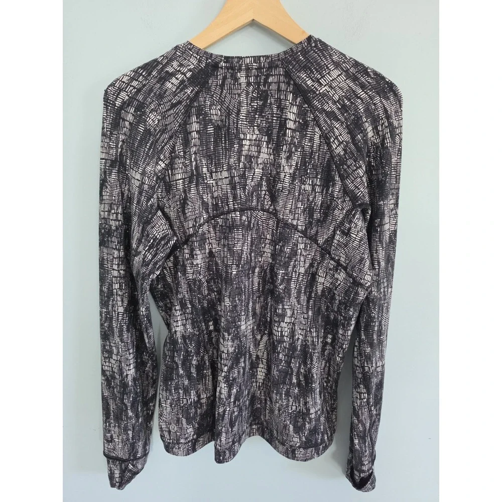 NWT Lululemon It's Rulu Run Long Sleeve Shirt Black White Print Womens 12